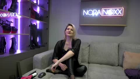 NoraNoxx online show from June 2026 08:22:02 PM