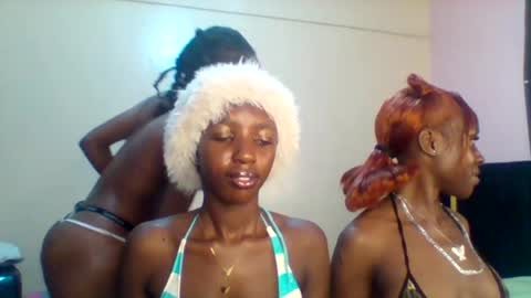 Snapshot of norababy20 chatting on June 2026 05:46:01 AM Norababy20 online show from June 2026 05:46:01 AM