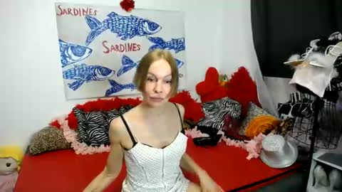 Snapshot of noraohgreys chatting on June 2026 02:27:02 PM Nora online show from June 2026 02:27:02 PM