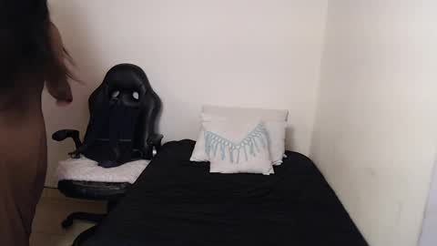 noreen_ online show from April 2026 06:13:02 PM