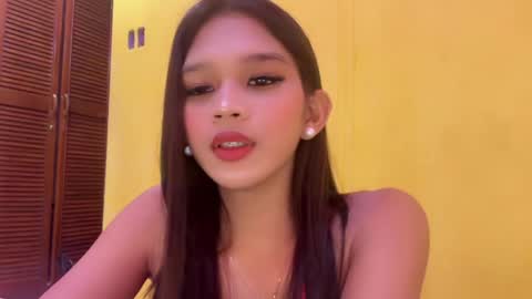 nova_licious online show from May 2026 05:10:01 PM