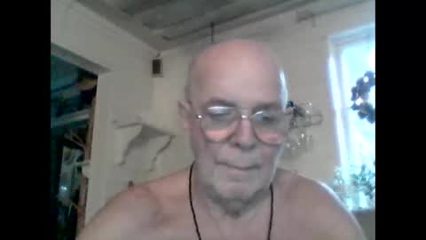 Haky online show from December 2025 12:32:01 PM