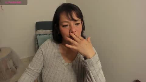 nuit_rose online show from March 2026 02:40:01 AM