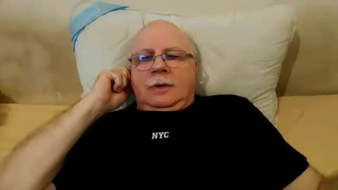 nukiss online show from October 2025 08:44:01 AM