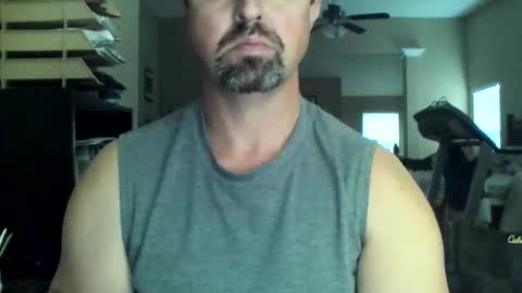 nvrenuff1979 online show from November 2025 12:49:02 PM