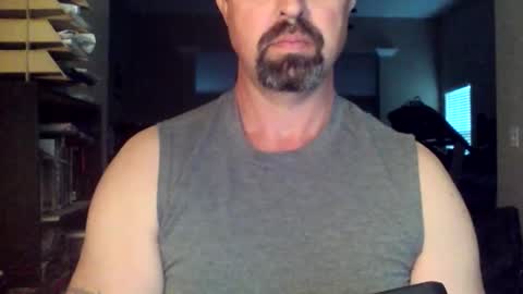 nvrenuff1979 online show from March 2026 11:48:02 AM