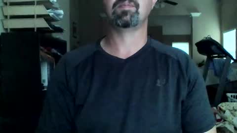 nvrenuff1979 online show from May 2026 11:32:02 PM