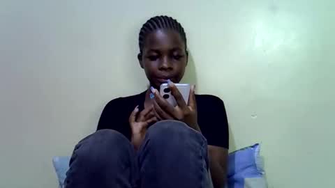Snapshot of nyla_shal chatting on May 2026 10:44:02 AM Shalvin online show from May 2026 10:44:02 AM
