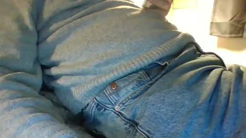 obedient9402 online show from April 2026 08:58:02 PM