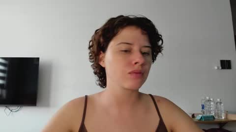 Evie online show from April 2026 07:25:02 AM