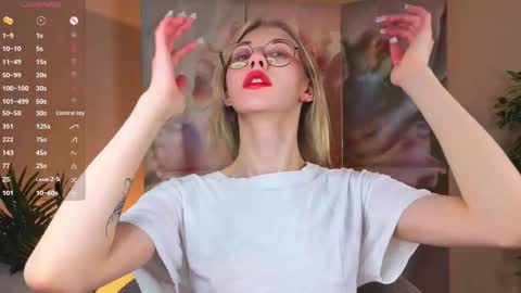 Lynna online show from February 2026 11:02:01 AM