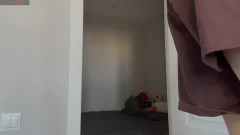 Thea online show from March 2026 04:45:02 AM