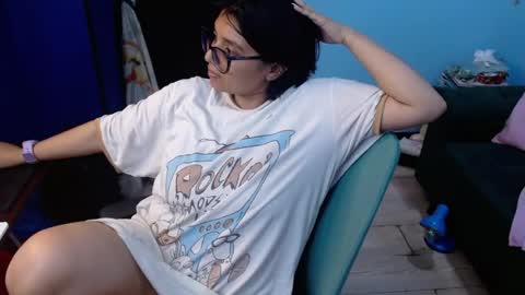 ohmysqueak online show from July 2026 12:28:01 AM