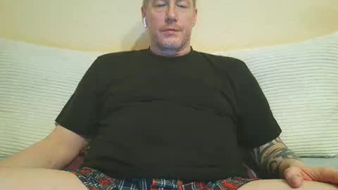 Snapshot of olavdelux chatting on March 2026 09:50:01 PM olavdelux online show from March 2026 09:50:01 PM