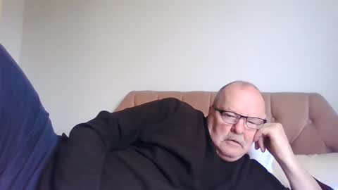 Snapshot of old_fkrr_ chatting on May 2026 09:25:01 AM old_fkrr_ online show from May 2026 09:25:01 AM