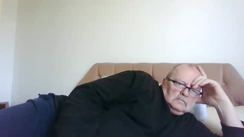 Snapshot of old_fkrr_ chatting on May 2026 09:14:01 AM old_fkrr_ online show from May 2026 09:14:01 AM