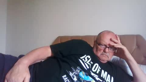 Snapshot of old_fkrr_ chatting on July 2026 07:01:02 AM old_fkrr_ online show from July 2026 07:01:02 AM