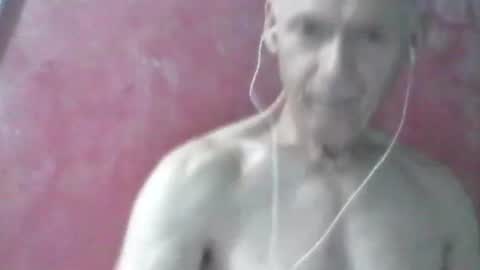 Snapshot of oldbuthorny62 chatting on April 2026 01:43:02 AM oldbuthorny62 online show from April 2026 01:43:02 AM