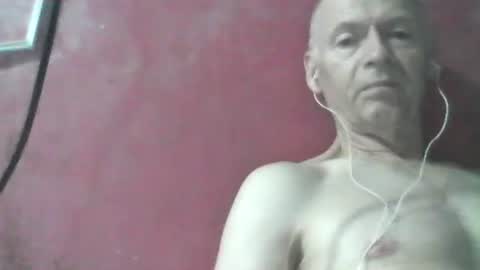 Snapshot of oldbuthorny62 chatting on April 2026 01:44:02 AM oldbuthorny62 online show from April 2026 01:44:02 AM