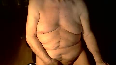 Snapshot of oldfoxie2 chatting on January 2025 01:01:01 AM fox online show from January 2025 01:01:01 AM