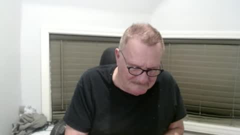 oldguybigd online show from April 2026 04:35:01 AM