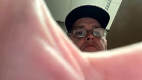 OldrM online show from December 2025 02:57:02 PM