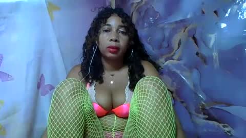 Snapshot of olinaa chatting on June 2026 12:56:02 AM olinaa online show from June 2026 12:56:02 AM