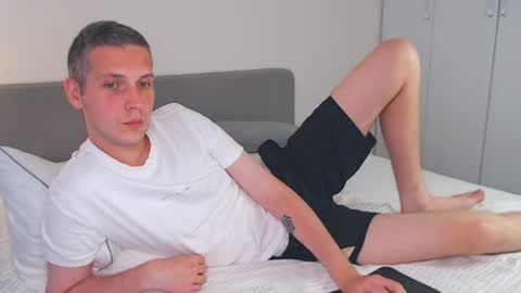 Snapshot of oliver_hort chatting on July 2026 04:13:01 PM Oliver online show from July 2026 04:13:01 PM