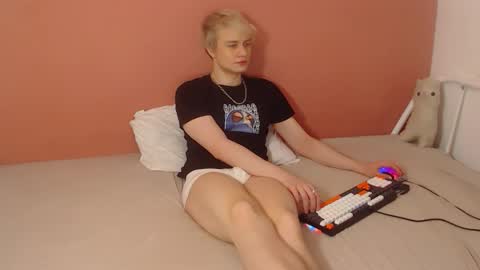 Oliver online show from March 2026 01:22:02 AM