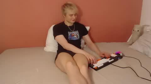 Oliver online show from April 2026 01:16:02 AM