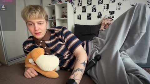 oliver online show from April 2026 02:15:01 PM