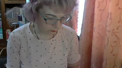 Olivia Mia online show from May 2026 11:17:01 AM
