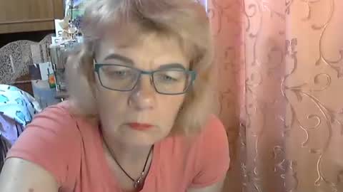 Olivia Mia online show from June 2026 07:39:01 AM