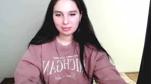 Olivia online show from March 2026 10:03:01 PM