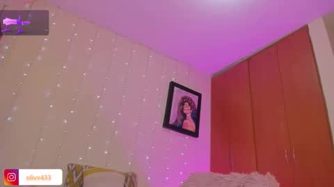 olivia_s19 online show from March 2026 12:14:01 AM