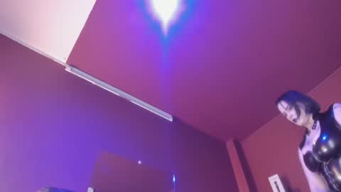   online show from January 2025 04:15:01 PM