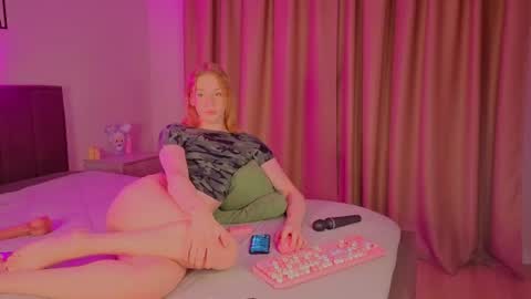 Snapshot of oliviaapink chatting on July 2026 04:50:02 PM oliviaapink online show from July 2026 04:50:02 PM