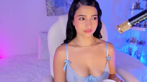 Olivia Mcneill  online show from March 2026 01:16:02 PM