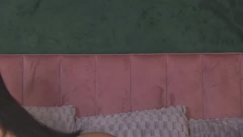 Olivia online show from April 2026 04:12:01 AM