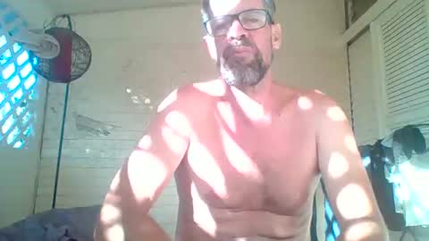 Snapshot of olover34 chatting on October 2025 03:36:02 AM olover online show from October 2025 03:36:02 AM