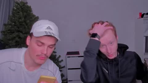 Snapshot of omg_pie chatting on January 2026 01:20:01 AM Mars online show from January 2026 01:20:01 AM