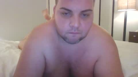 Snapshot of omgmikeydidwhat chatting on February 2025 06:33:01 AM omgmikeydidwhat online show from February 2025 06:33:01 AM