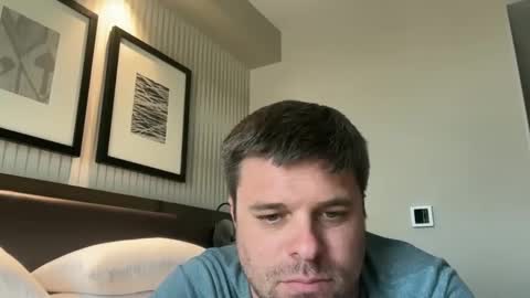 onceaweekview online show from September 2025 08:10:01 PM