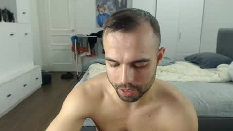Snapshot of onebestlover chatting on June 2026 12:22:01 PM onebestlover online show from June 2026 12:22:01 PM