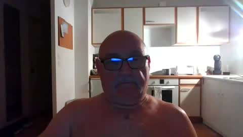 Onemoretimebis online show from June 2026 09:02:01 PM