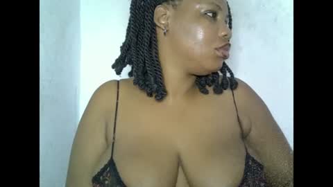 Snapshot of oneofdbestchubbygaloncb chatting on June 2026 05:03:02 AM oneofdbestchubbygaloncb online show from June 2026 05:03:02 AM