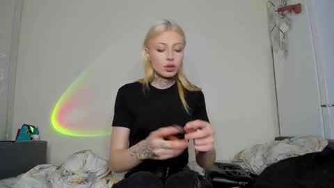 Snapshot of only_iva21 chatting on November 2025 06:07:02 PM Iva online show from November 2025 06:07:02 PM