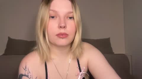 Ophelia online show from April 2026 10:43:02 PM