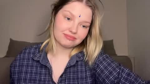 Ophelia online show from April 2026 11:10:02 PM