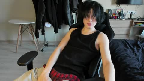 Bella and John online show from April 2026 04:26:02 PM